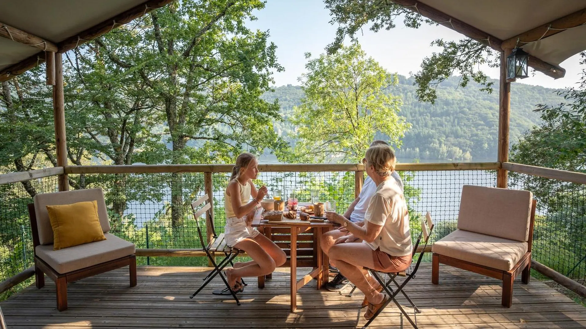 Camping La Source Therondels Campsite