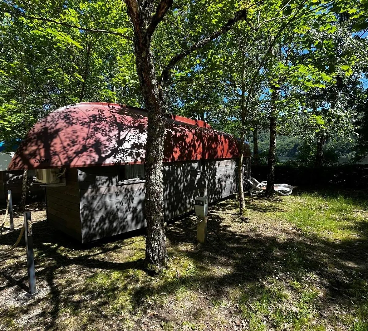 Camping La Source Therondels