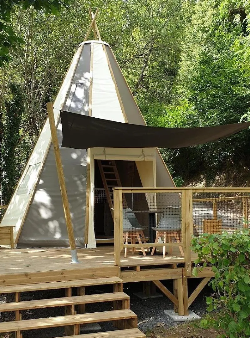 Camping La Source Therondels